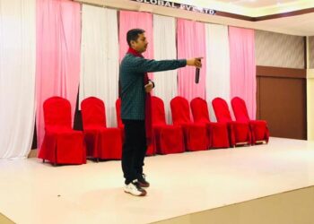 अग्नीले नचाए दर्शक