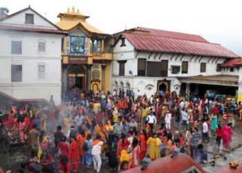 आज महाशिवरात्रि भगवान शिवको पूजा–आराधना गरी मनाइदै
