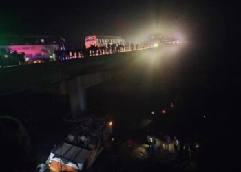 दाङ बस दुर्घटना : १६ जनाको उद्दार (अपडेट)