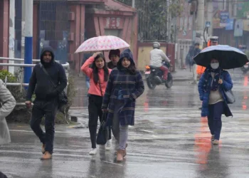 देशमा विभिन्न भागमा बदली र वर्षा, के भन्छन् मौसमविद्
