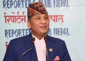 राप्रपाका नेता ठाकुरमोहन श्रेष्ठमाथि आक्रमण