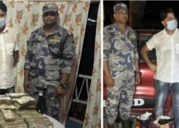 सशस्त्र प्रहरीद्वारा श्रोत नखुलेकाे १ करोड १ लाख नगद बरामद
