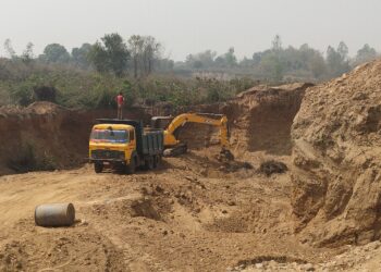 सिरहामा कानुन भन्दा तस्कर शक्तिशाली,नियामक निकाय मौन