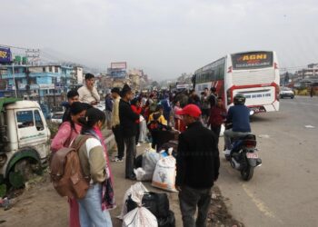 चाडबाड मनाएर काठमाडौं फर्कनेको भिड