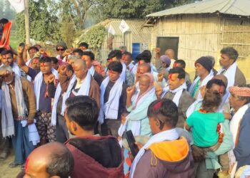 विभिन्न पार्टी परीत्यागरी सयौं नेता कार्यकताए माओवादी केन्द्र प्रवेश