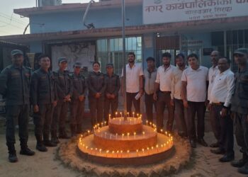 गोलबजारमा दीप प्रज्वलन गरी गणतन्त्र दिवसको पूर्वसन्ध्या मनाइयो
