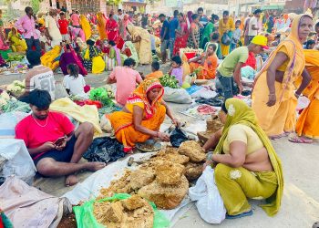 मिथिलामा आजदेखि छठ पर्वको औपचारिक सुरुवात, जनकपुरका घाटहरू सिँगार्ने काम तीव्र
