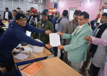 सिरहा-३ बाट पूर्वमन्त्री विश्वनाथ साहकाे मनोनयन दर्ता