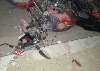 सिरहामा बस र मोटरसाइकल एक आपसमा ठोकींदा दुई युवकको मृत्यु एक जना गम्भीर घाइते ।