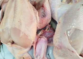 गोलबजारमा अनुगमन अभाव : कुहिएको मासु बिक्री भएको गुनासो