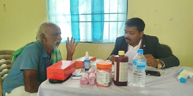 हेल्पिङ हार्टको निःशुल्क स्वास्थ्य शिविर सम्पन्न,५१२ जनाले लिए सेवा