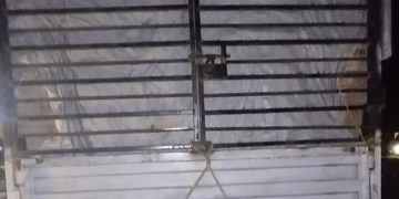 सिरहामा ४० लाख बराबरको ओखर र फेरन लब्ली सहित ट्रक प्रहरी नियन्त्रणमा