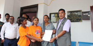 गोलबजारमा किशोरी सञ्जालद्वारा १० बुँदे मागपत्र हस्तान्तरण