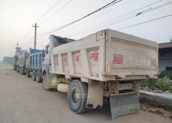 गोलबजार बाट अबैध उत्खननमा प्रयोग भएका ११ थान सवारीसाधन प्रहरी नियन्त्रणमा