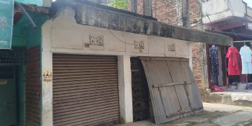 गोलबजारका किसानका लागि आएको सरकारी अनुदानको मल निजी गोदाममा,