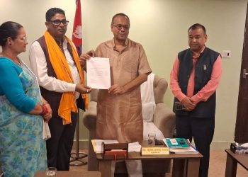 मधेश सरकारबाट बाहिरियो एमाले, मन्त्रीहरुले बुझाए राजीनामा
