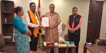 मधेश सरकारबाट बाहिरियो एमाले, मन्त्रीहरुले बुझाए राजीनामा